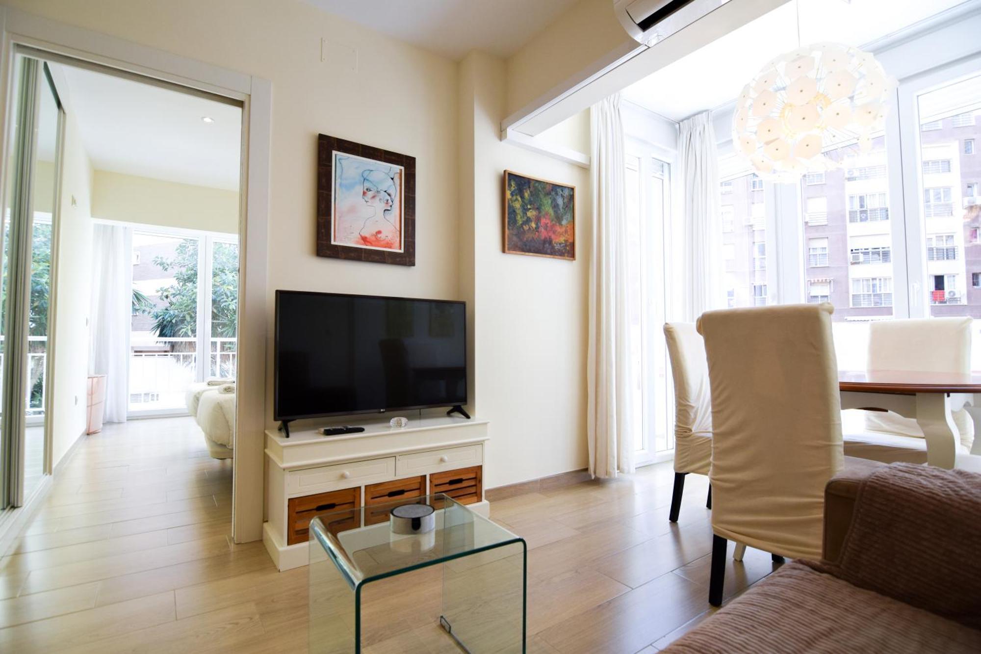 Malagueta Beachside Charm Appartement Málaga Buitenkant foto